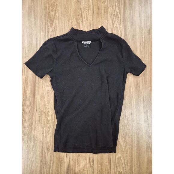 Black Hollister T-Shirt - Picture 1 of 3